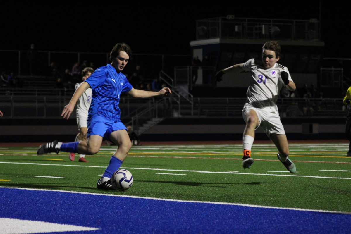 Mason Daon (10) makes a pass against Piedmont on Jan. 9th